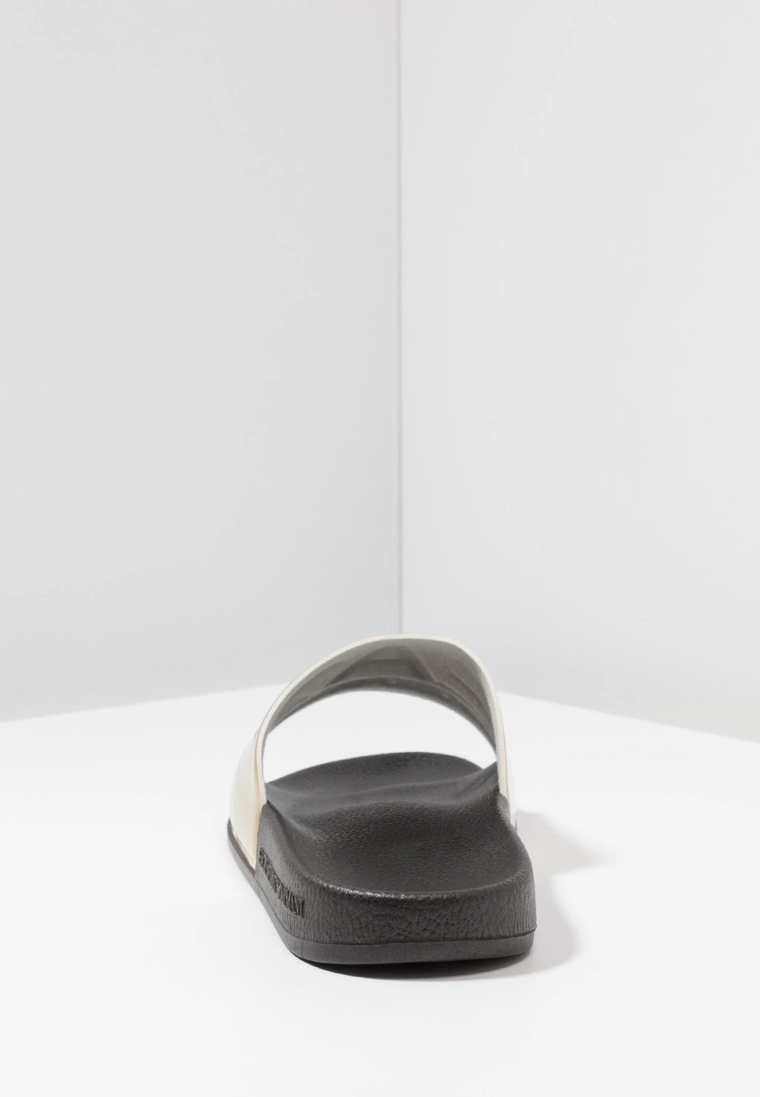 EA7 Emporio Armani Visibility UnisexCiabattineShiny Gold/Black Donna Ciabatte E Zoccoli EA712G003-F11 - immagine 4