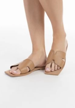 Faina CiabattineKamel Donna Ciabatte E Zoccoli FAB11A049-B11