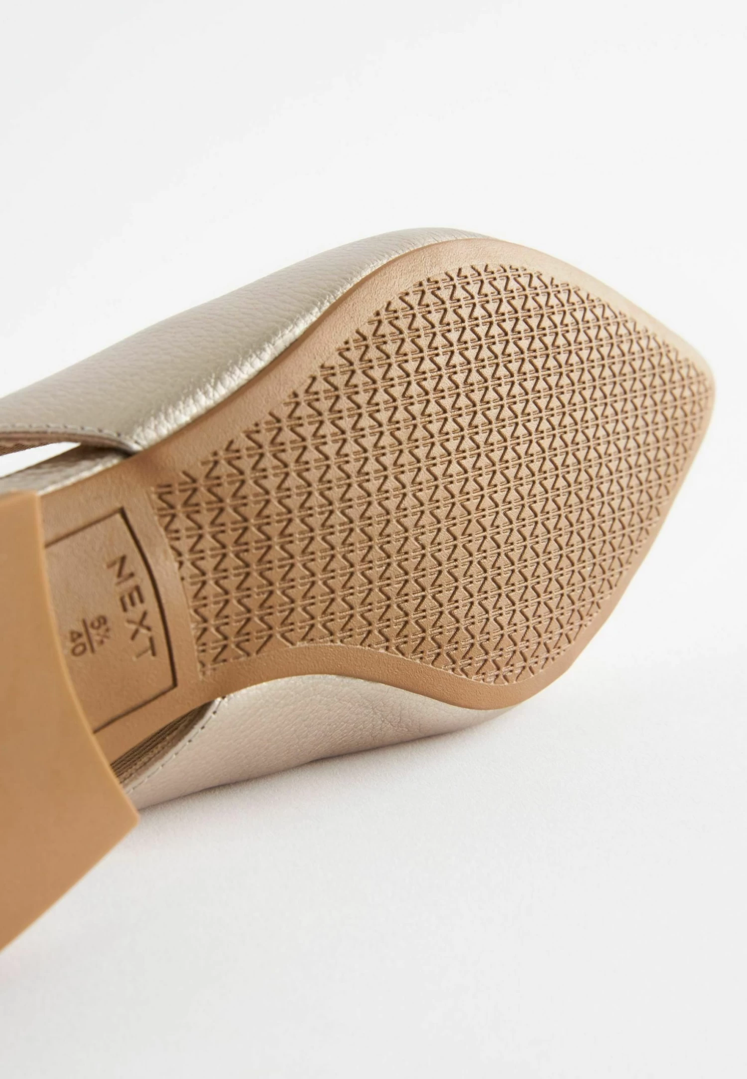 Next Forever Comfort® Leather Flat SlingbacksDecolletéGold Donna Scarpe Con Tacco NX311B09I-F11 - immagine 5